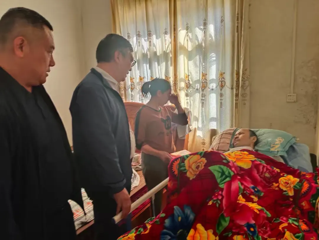 1770251880172039173.jpg 1770251880172039173.jpg